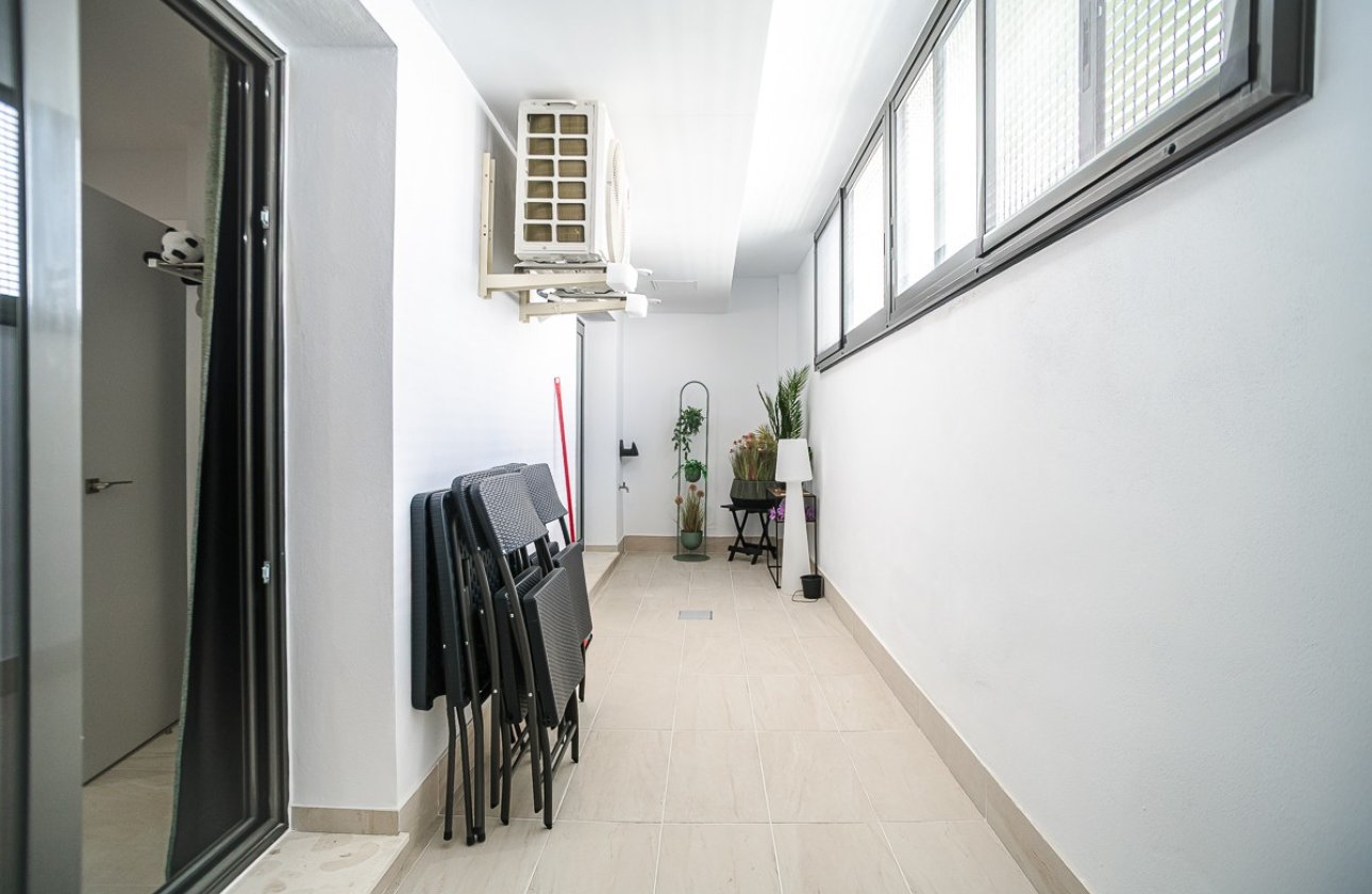 Herverkoop - Appartement -
Torrevieja - Costa Blanca
