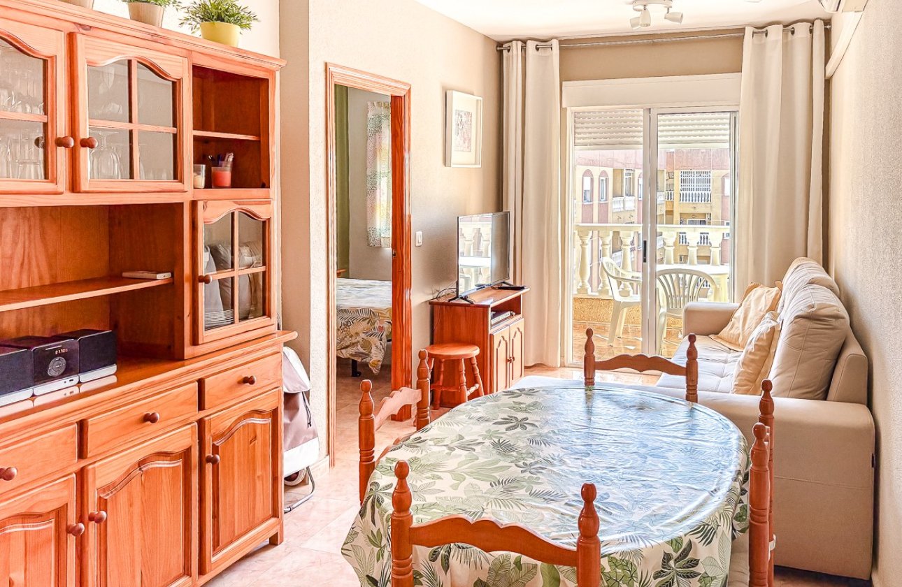 Herverkoop - Appartement -
Torrevieja - Costa Blanca