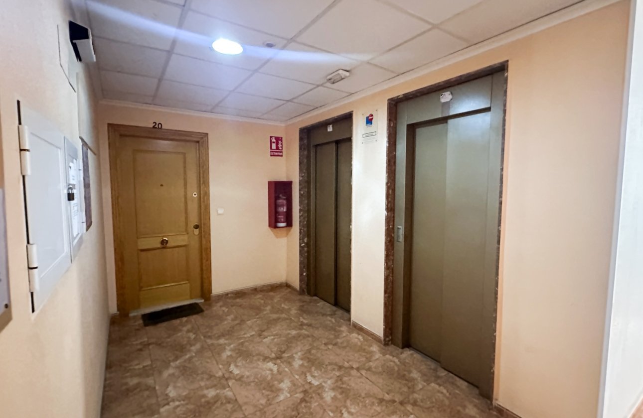Herverkoop - Appartement -
Torrevieja - Costa Blanca