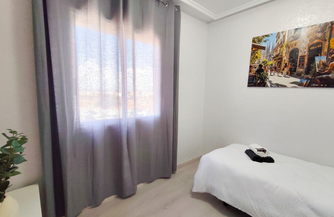 Herverkoop - Appartement -
Torrevieja - Costa Blanca