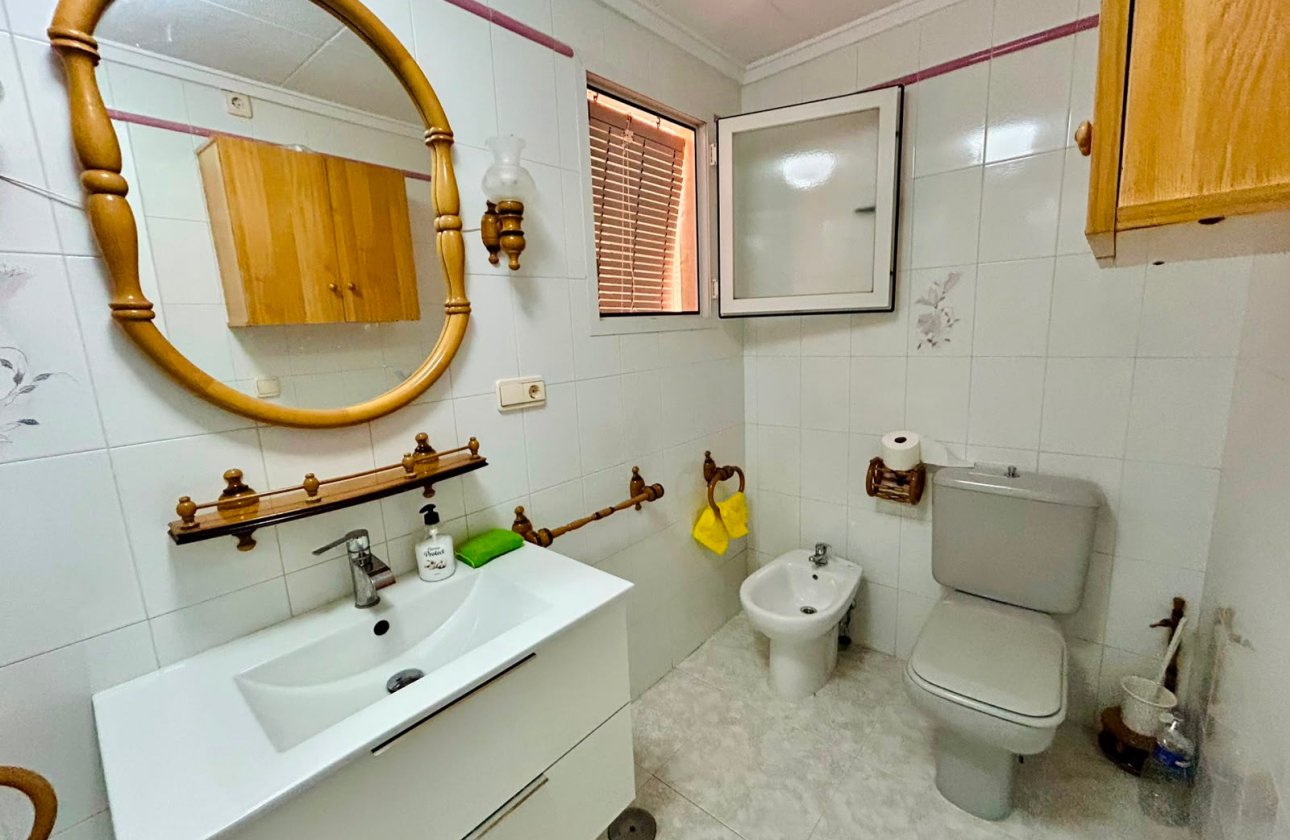 Herverkoop - Appartement -
Torrevieja - Costa Blanca