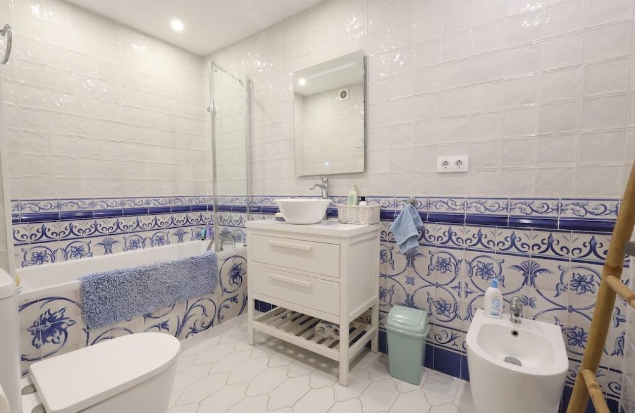 Herverkoop - Appartement -
Torrevieja - Costa Blanca