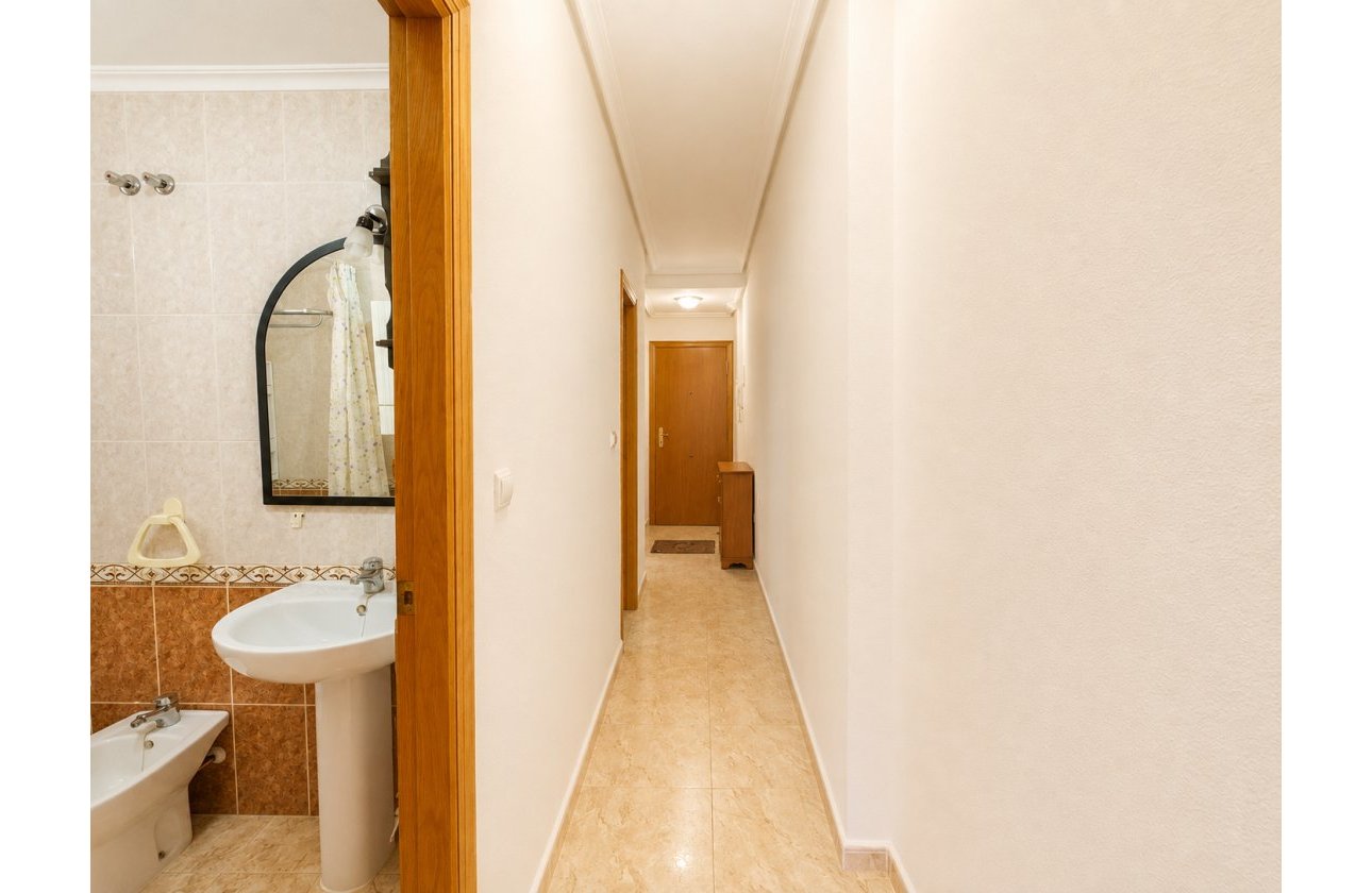 Herverkoop - Appartement -
Torrevieja - Costa Blanca