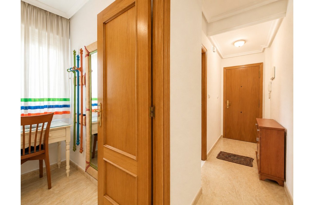 Herverkoop - Appartement -
Torrevieja - Costa Blanca