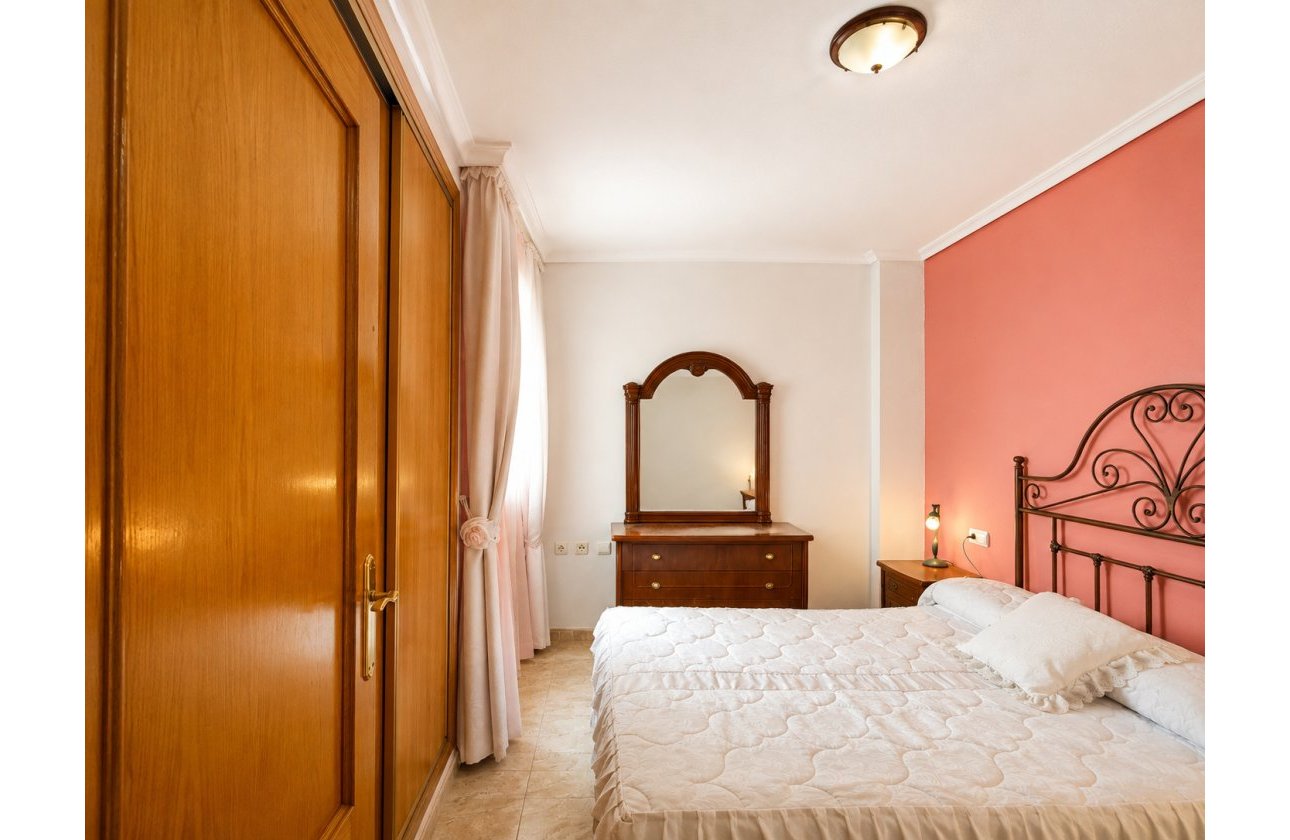 Herverkoop - Appartement -
Torrevieja - Costa Blanca