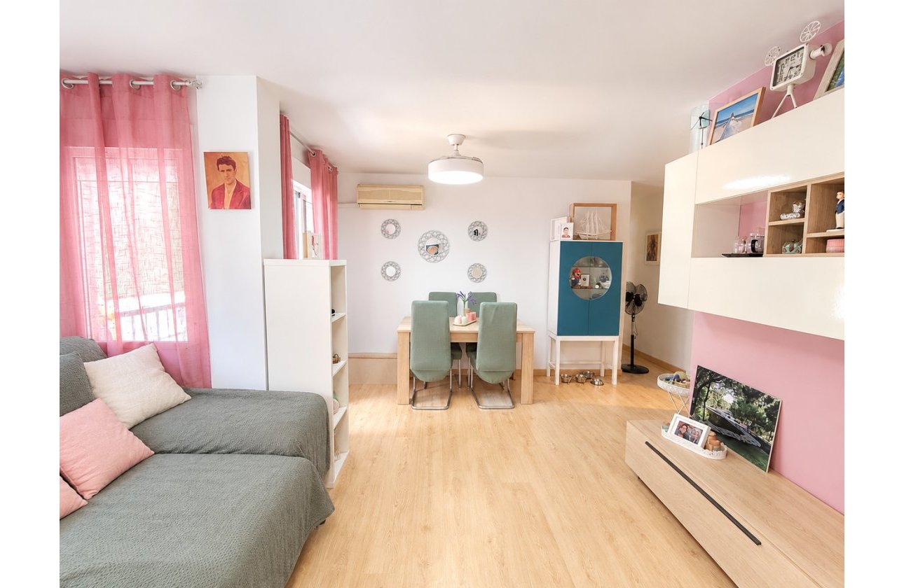 Herverkoop - Appartement -
Torrevieja - Costa Blanca
