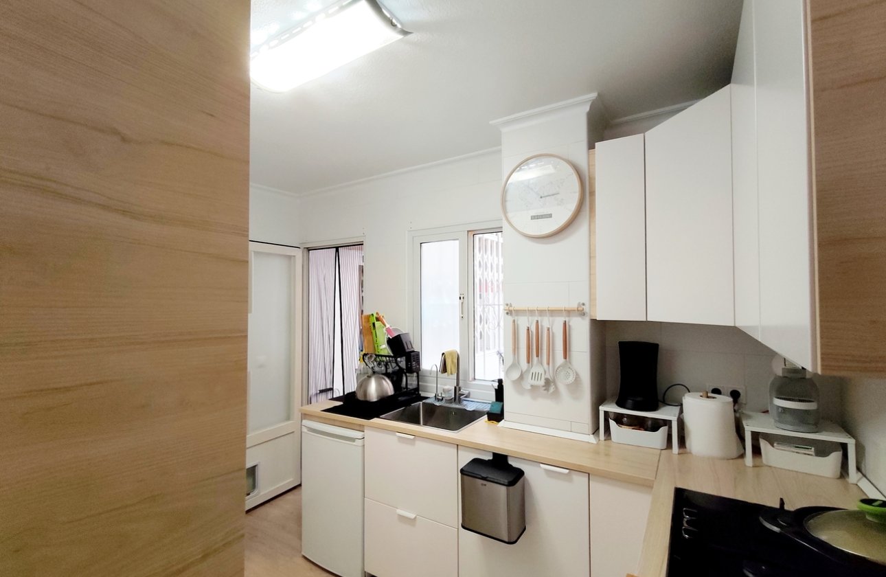 Herverkoop - Appartement -
Torrevieja - Costa Blanca