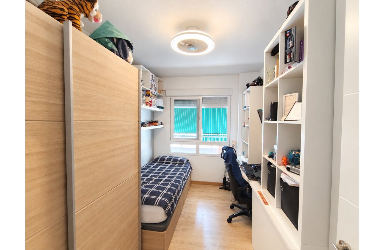 Herverkoop - Appartement -
Torrevieja - Costa Blanca