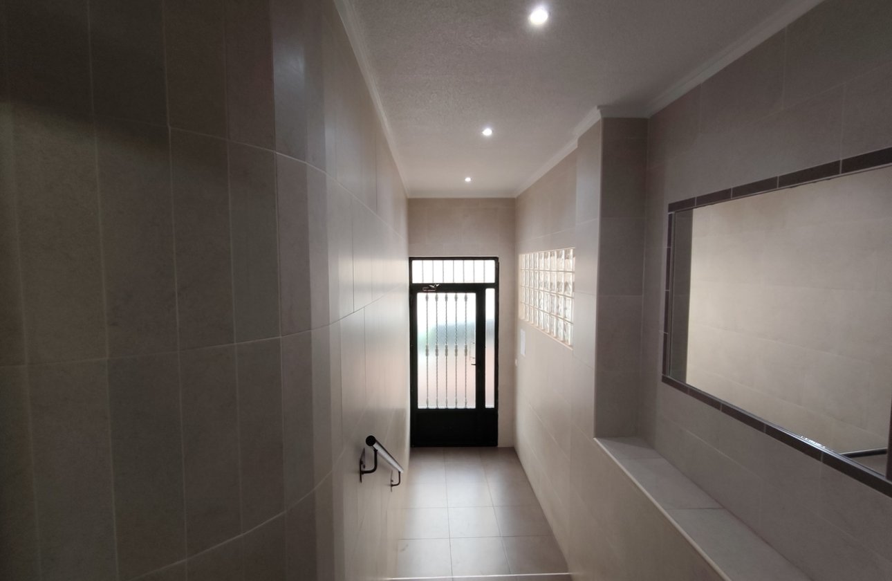 Herverkoop - Appartement -
Torrevieja - Costa Blanca