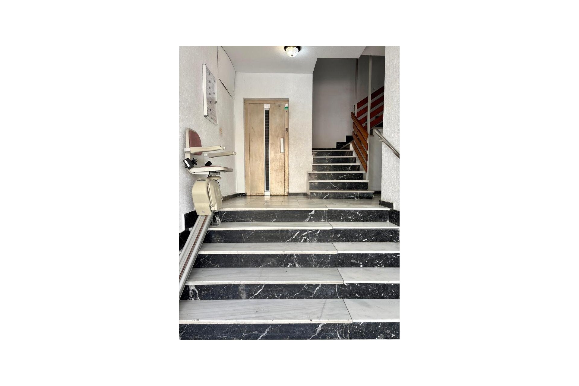 Herverkoop - Appartement -
Torrevieja - Costa Blanca