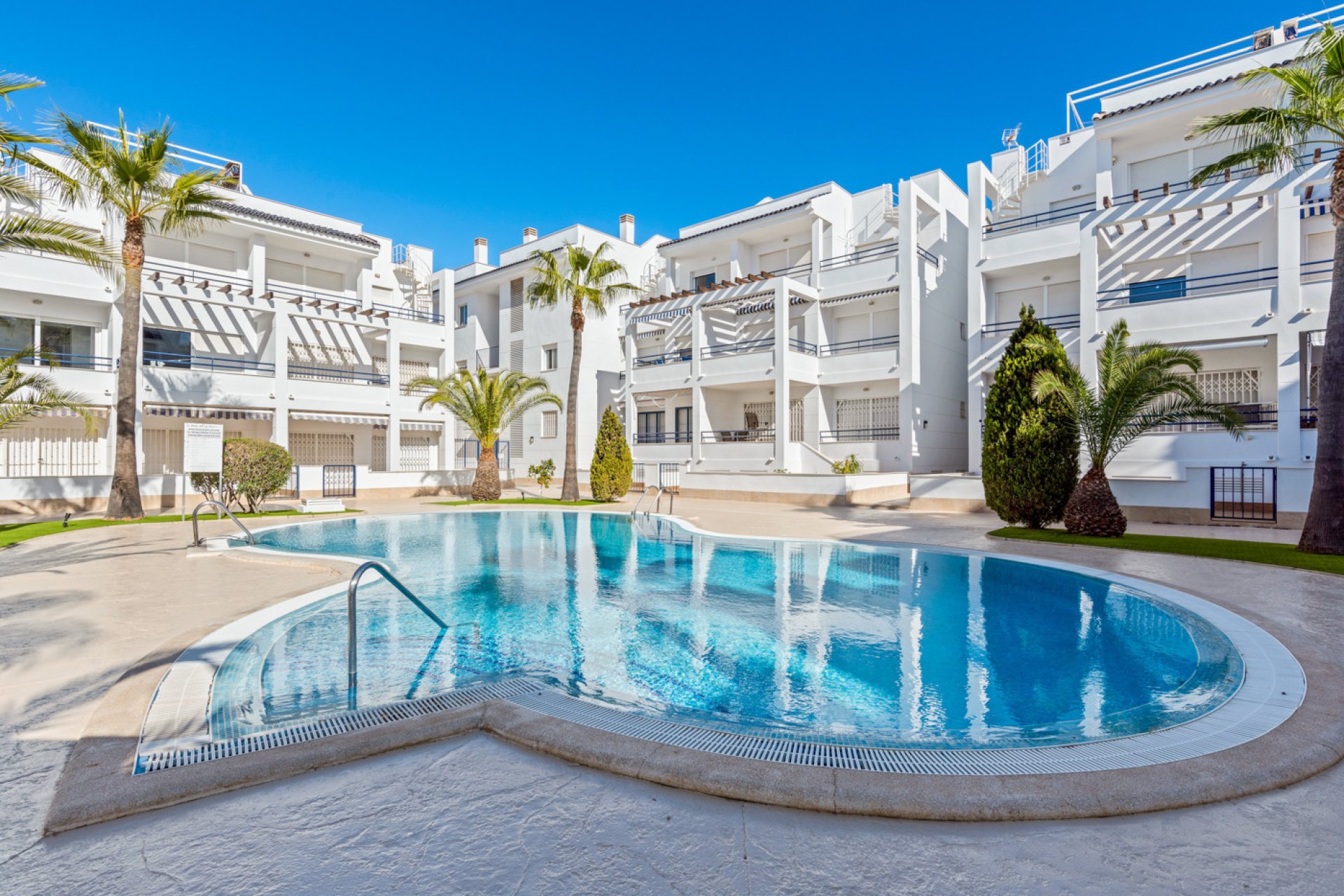 Herverkoop - Appartement -
Torrevieja - Costa Blanca