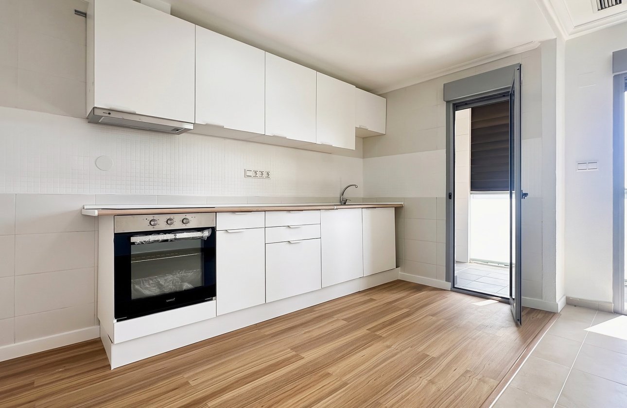 Herverkoop - Appartement -
Torrevieja - Costa Blanca