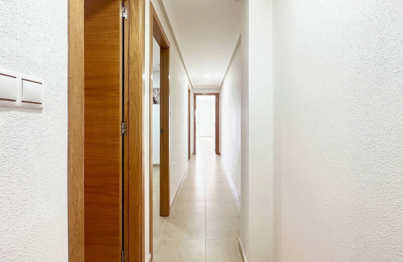 Herverkoop - Appartement -
Torrevieja - Costa Blanca