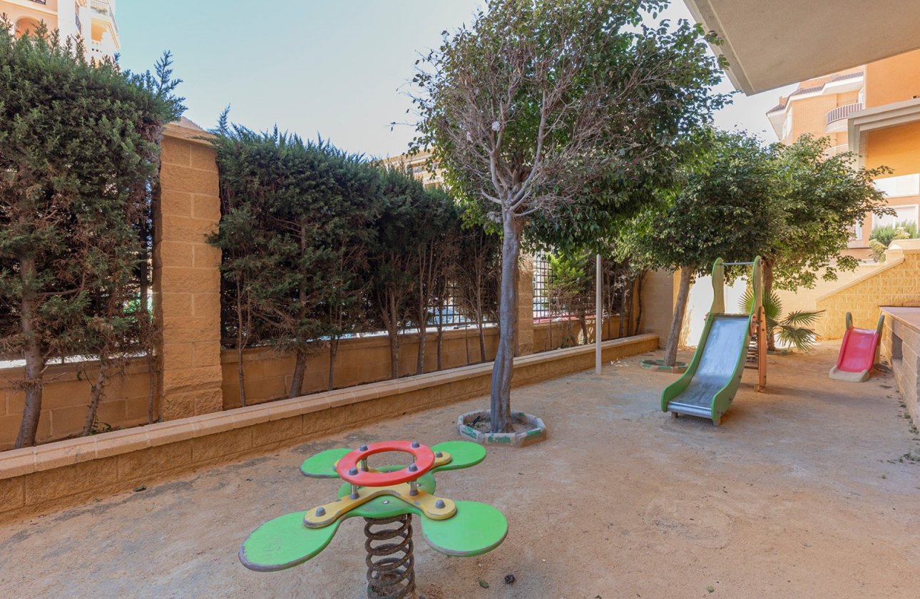 Herverkoop - Appartement -
Torrevieja - Costa Blanca