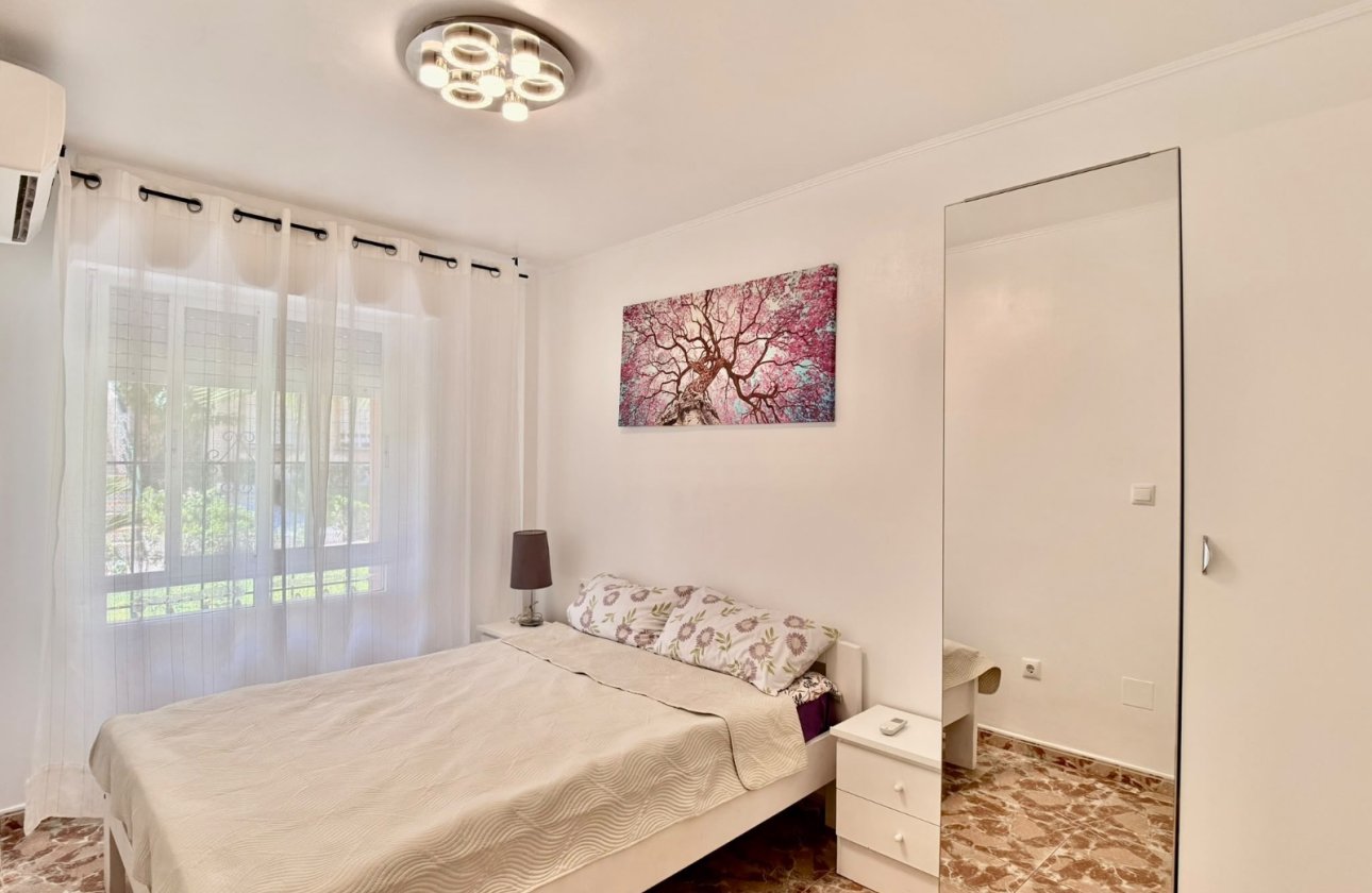 Herverkoop - Appartement -
Torrevieja - Costa Blanca
