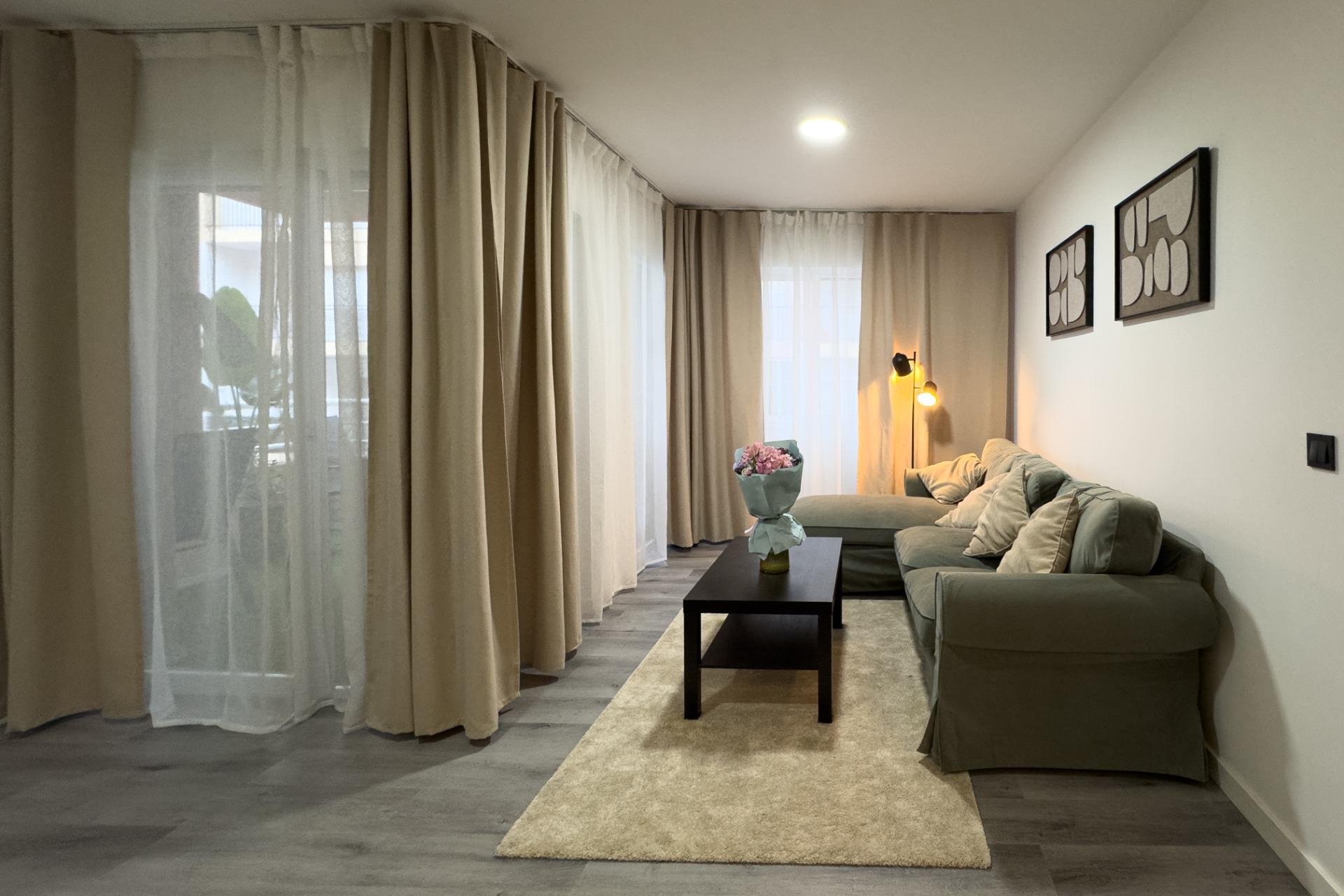 Herverkoop - Appartement -
Torrevieja - Curva Del Palangre