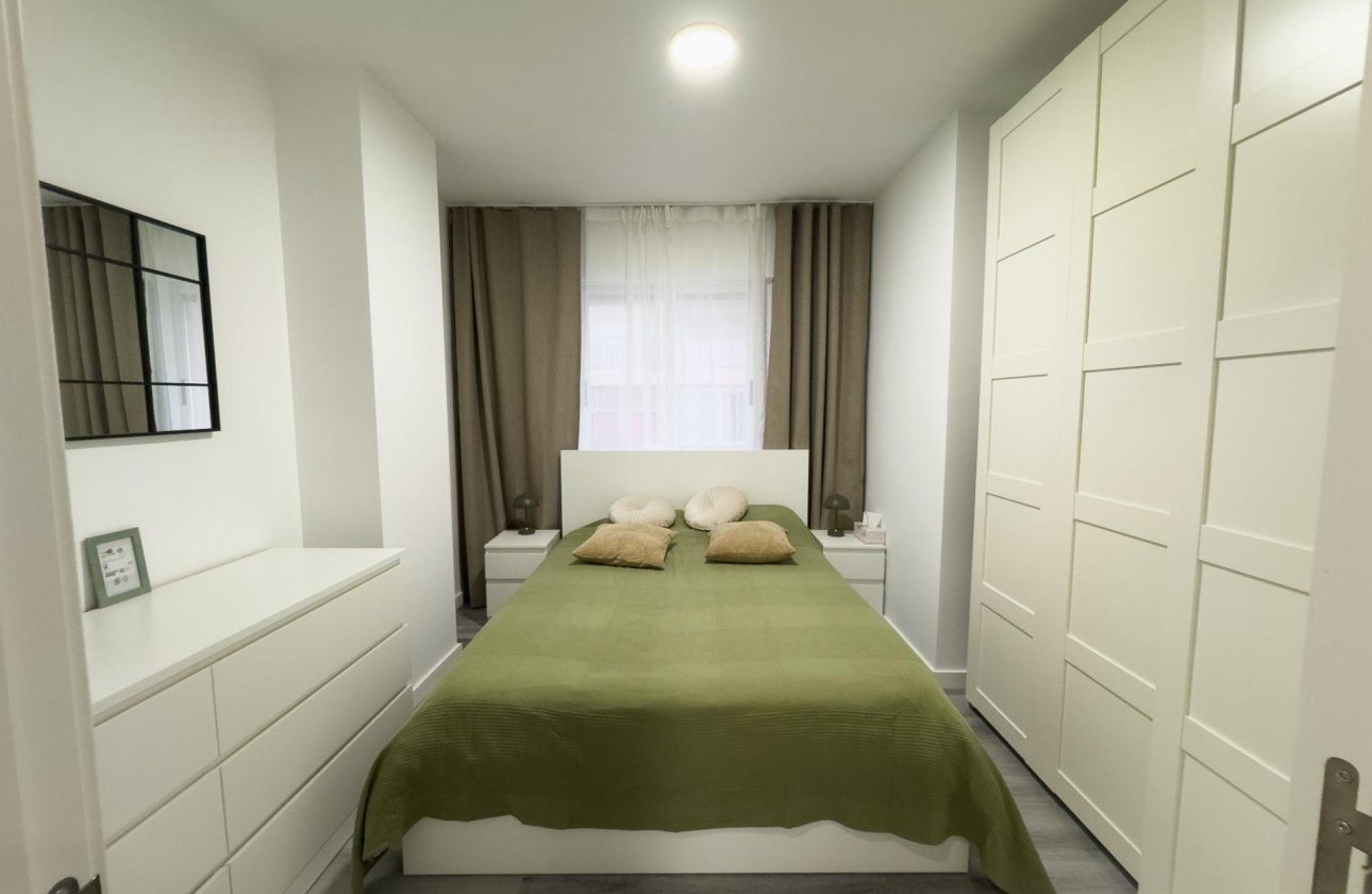 Herverkoop - Appartement -
Torrevieja - Curva Del Palangre