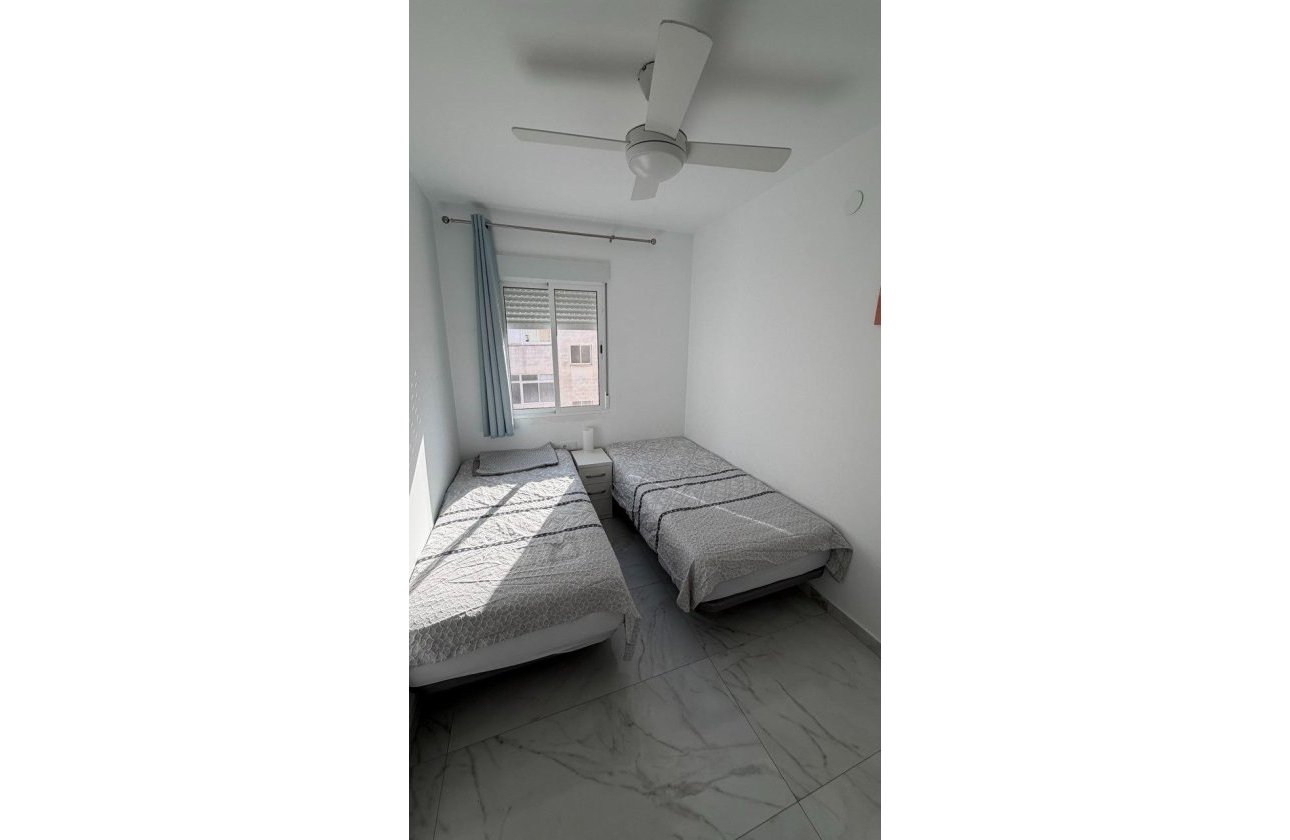 Herverkoop - Appartement -
Torrevieja - Curva Del Palangre