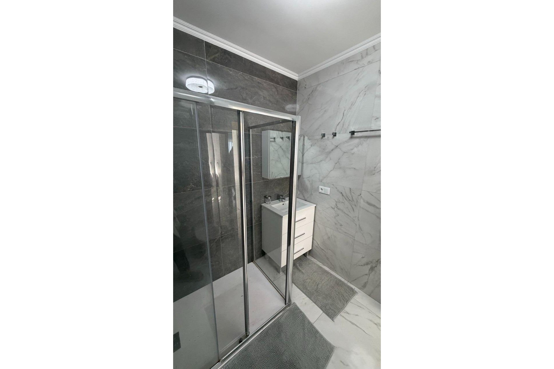 Herverkoop - Appartement -
Torrevieja - Curva Del Palangre