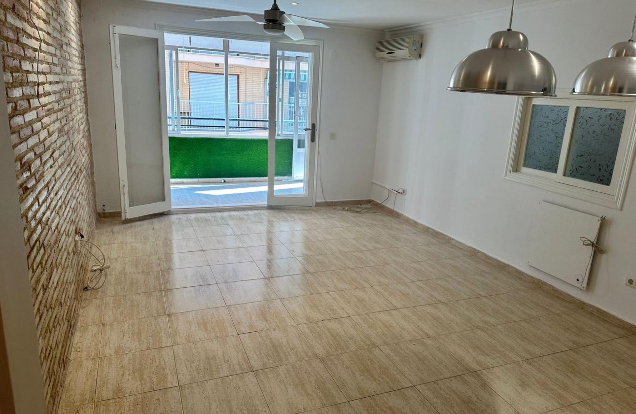 Herverkoop - Appartement -
Torrevieja - El Acequión - Los Náufragos