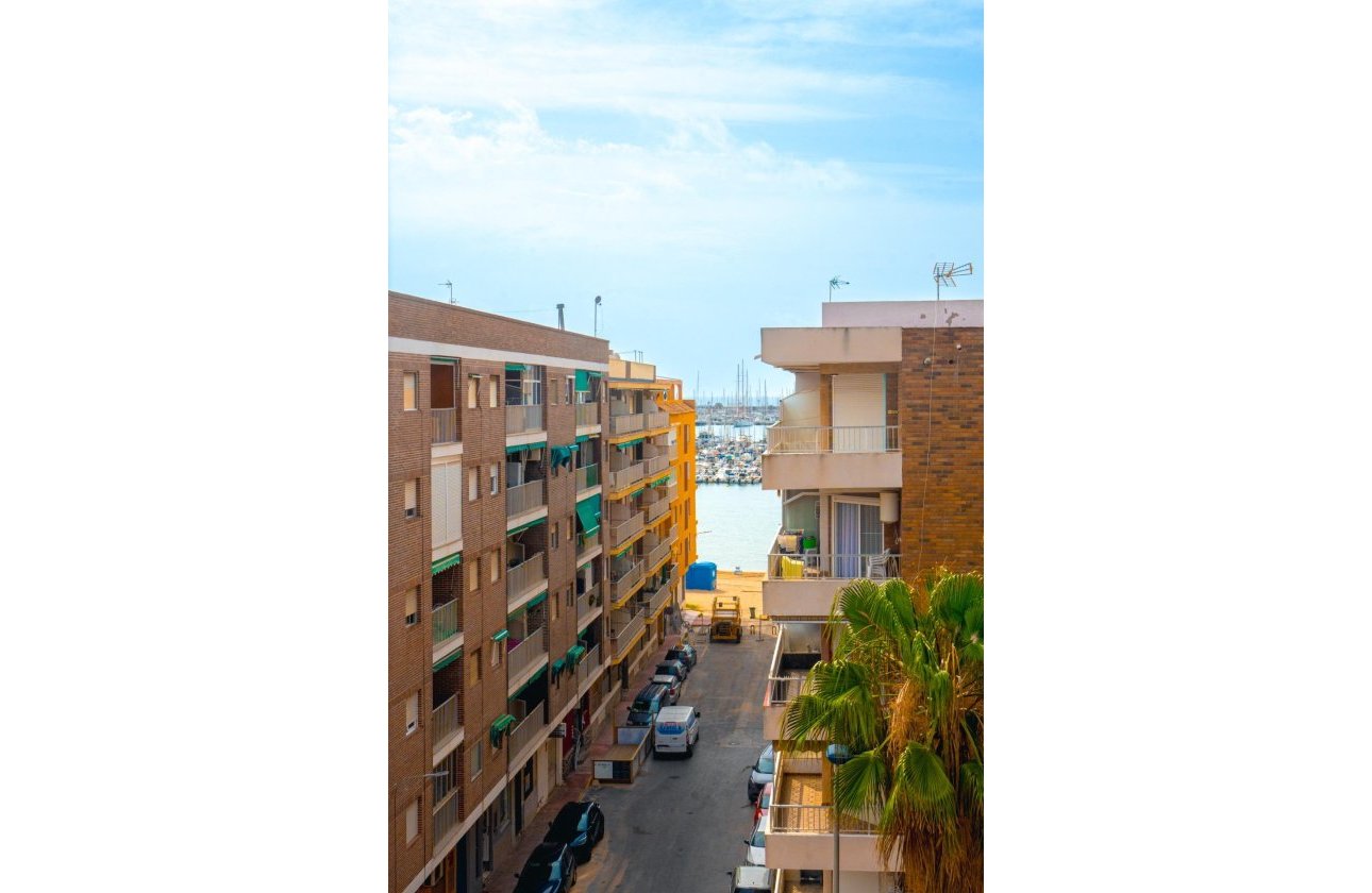 Herverkoop - Appartement -
Torrevieja - El Acequión - Los Náufragos