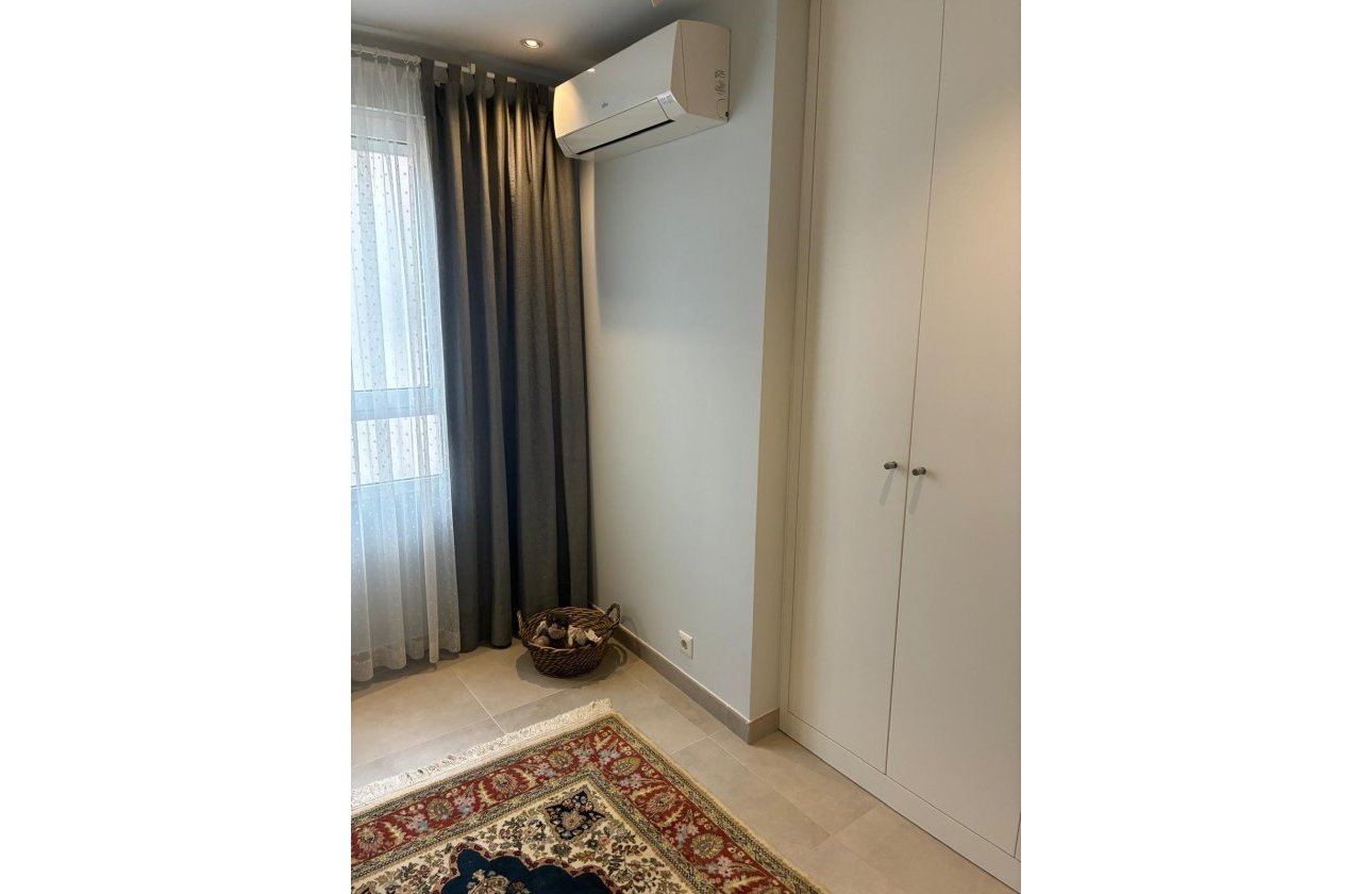 Herverkoop - Appartement -
Torrevieja - El Acequión - Los Náufragos