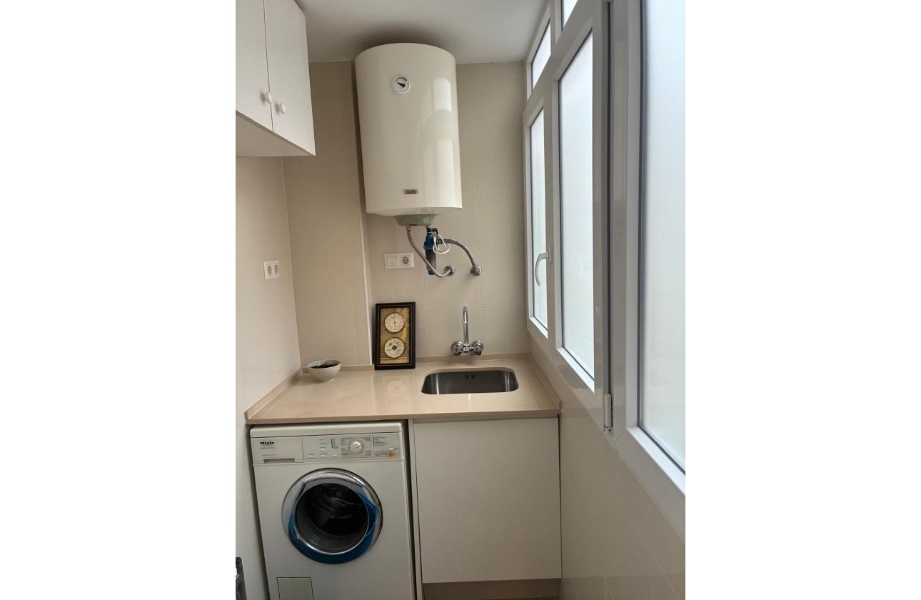 Herverkoop - Appartement -
Torrevieja - El Acequión - Los Náufragos