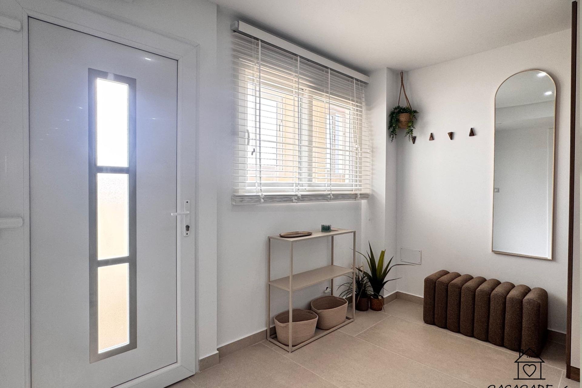 Herverkoop - Appartement -
Torrevieja - El Acequión - Los Náufragos