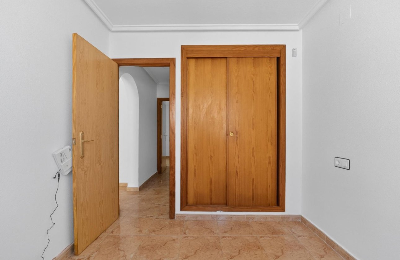 Herverkoop - Appartement -
Torrevieja - El Limonar