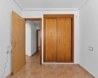 Herverkoop - Appartement -
Torrevieja - El Limonar