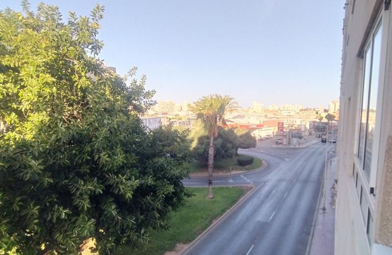 Herverkoop - Appartement -
Torrevieja - El Molino