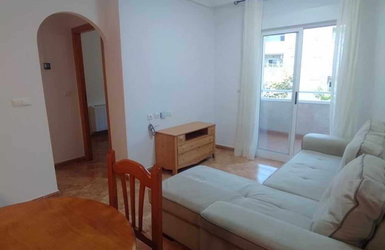 Herverkoop - Appartement -
Torrevieja - El Molino