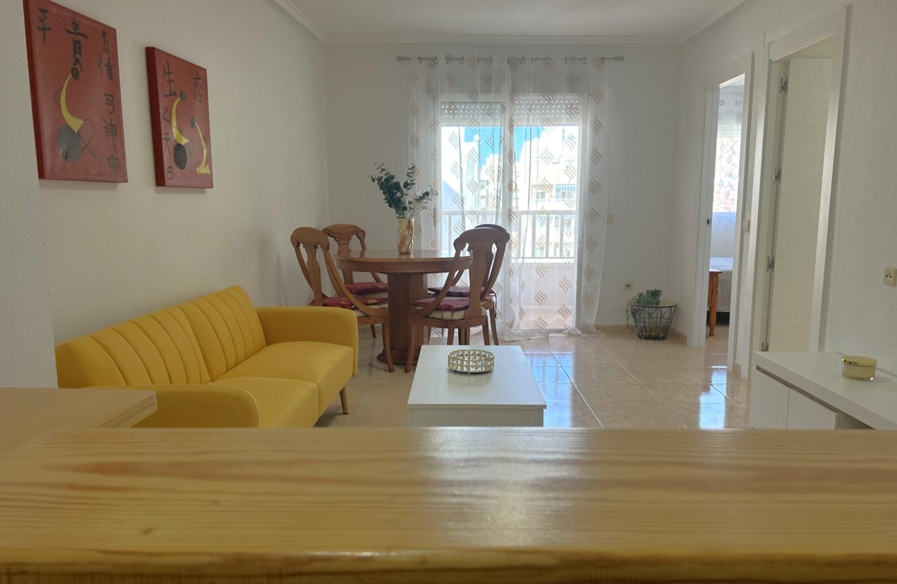 Herverkoop - Appartement -
Torrevieja - El Molino