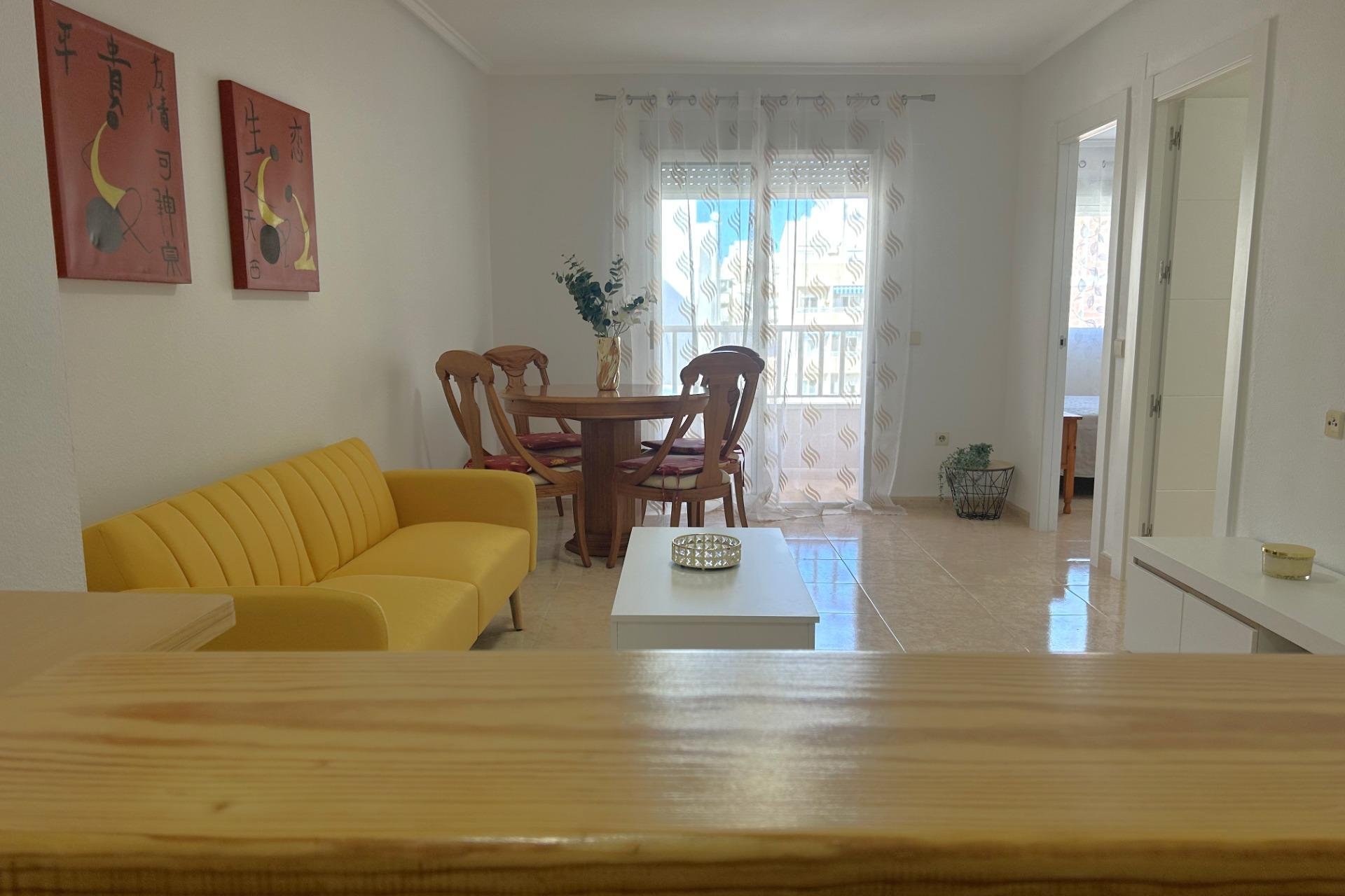 Herverkoop - Appartement -
Torrevieja - El Molino