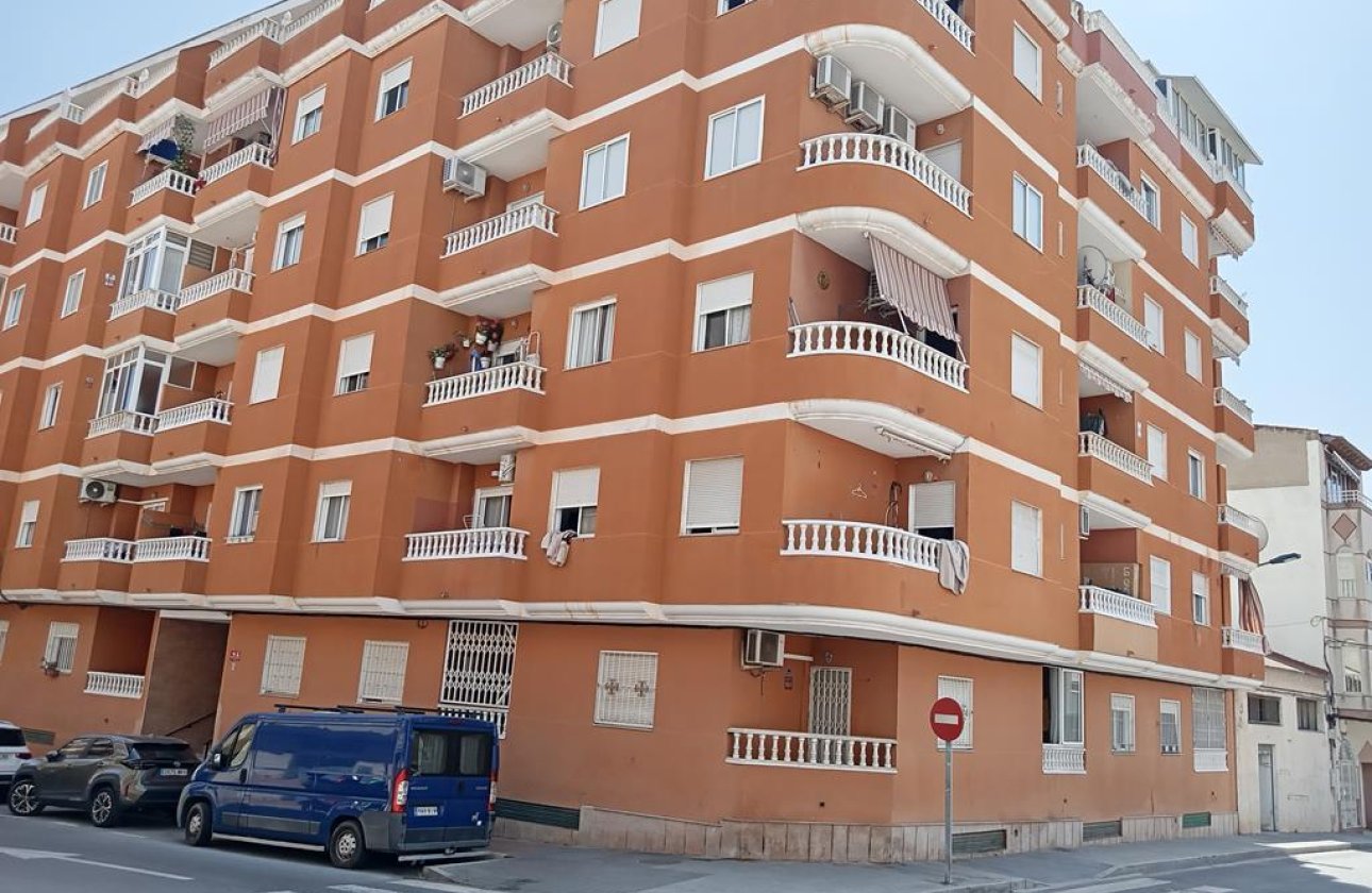 Herverkoop - Appartement -
Torrevieja - El Molino