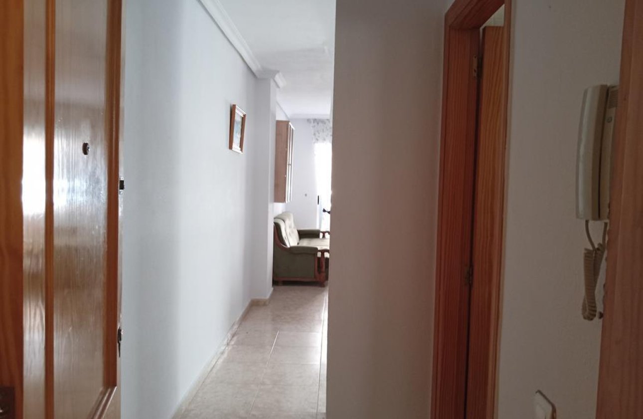 Herverkoop - Appartement -
Torrevieja - El Molino