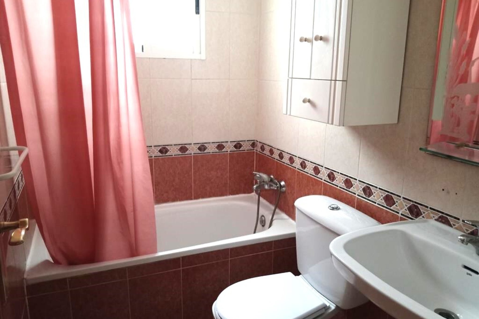 Herverkoop - Appartement -
Torrevieja - El Molino