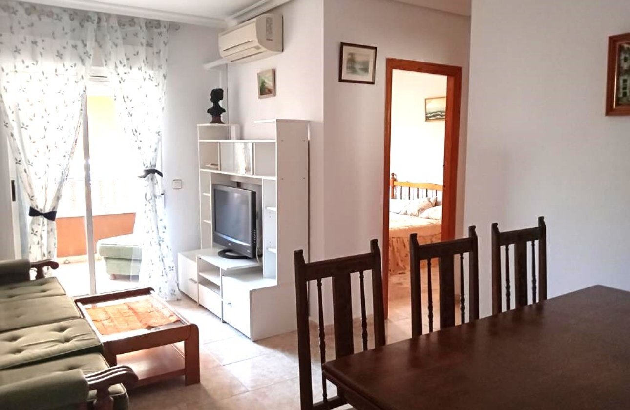 Herverkoop - Appartement -
Torrevieja - El Molino