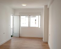 Herverkoop - Appartement -
Torrevieja - El Molino