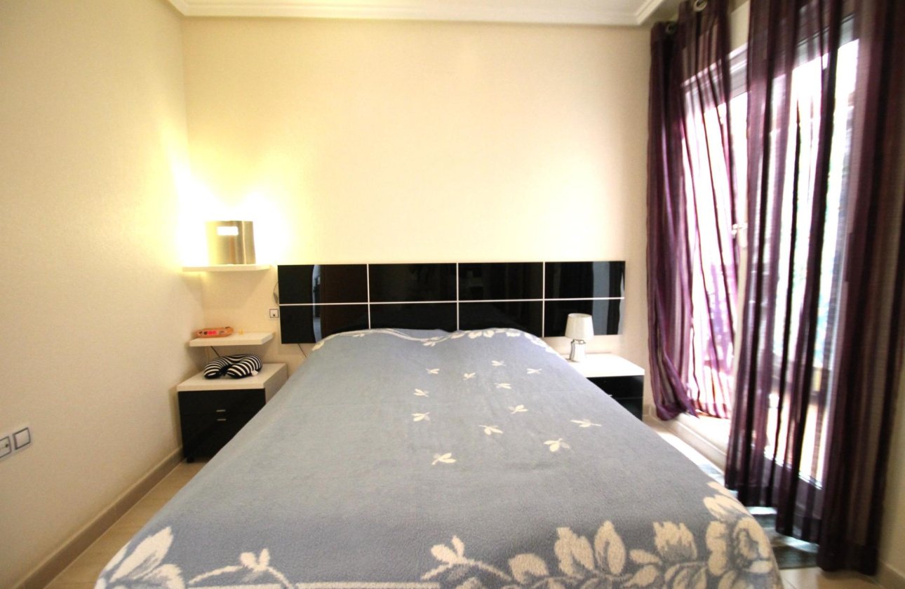 Herverkoop - Appartement -
Torrevieja - El Molino