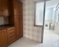 Herverkoop - Appartement -
Torrevieja - Estacion De Autobuses