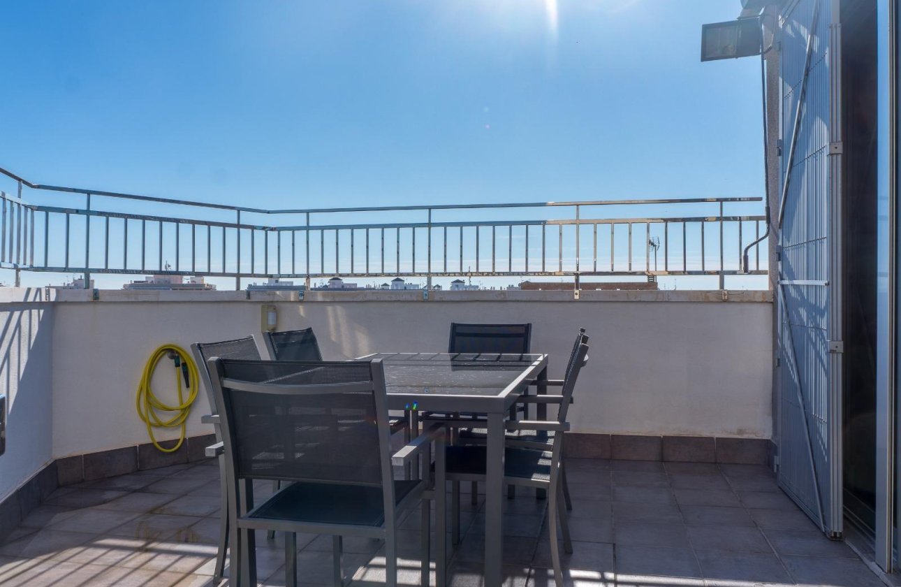 Herverkoop - Appartement -
Torrevieja - Estacion De Autobuses