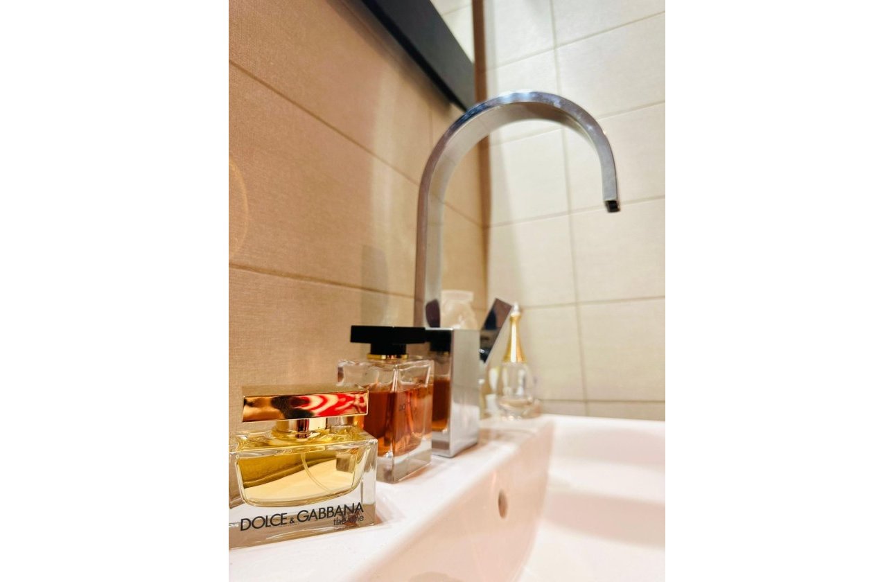 Herverkoop - Appartement -
Torrevieja - Estacion De Autobuses