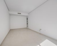 Herverkoop - Appartement -
Torrevieja - Estacion De Autobuses