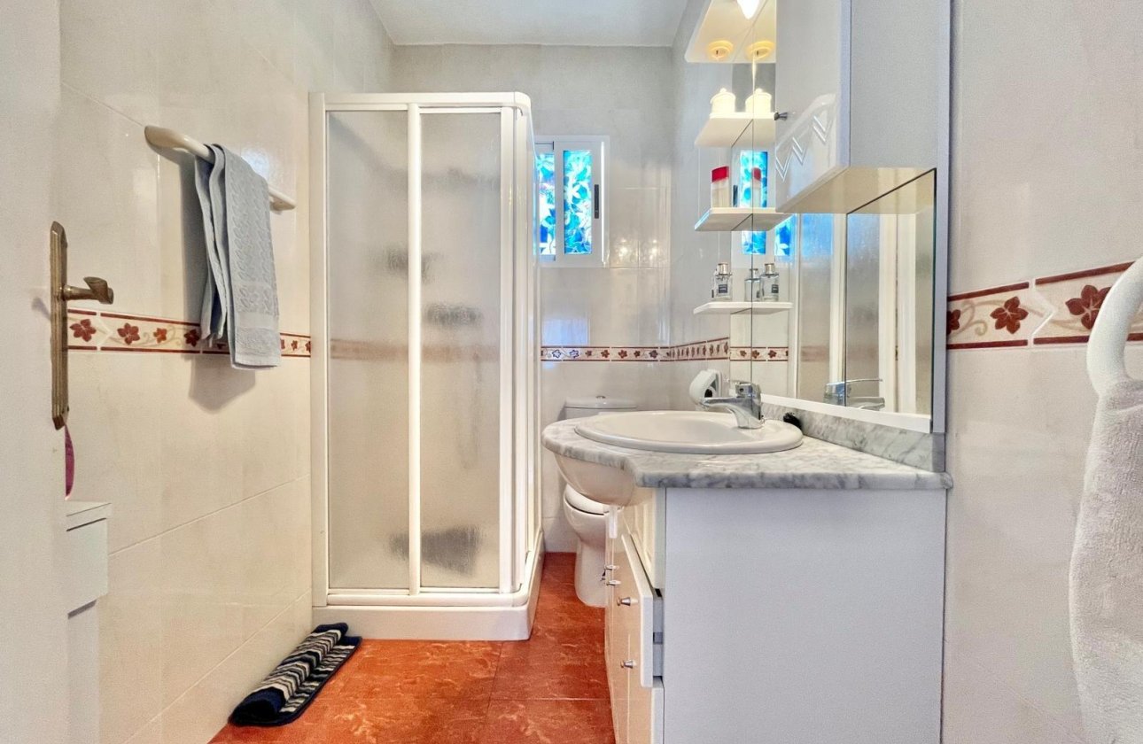 Herverkoop - Appartement -
Torrevieja - Estacion De Autobuses