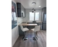 Herverkoop - Appartement -
Torrevieja - Estacion De Autobuses