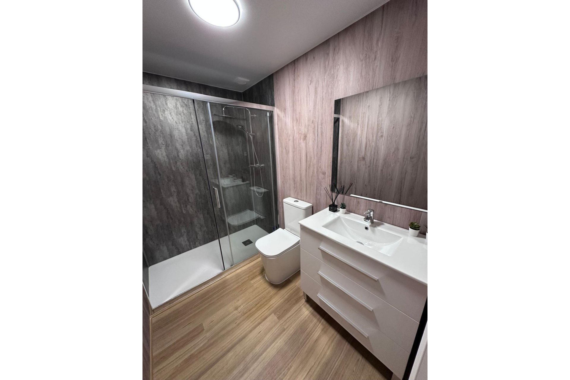 Herverkoop - Appartement -
Torrevieja - Estacion De Autobuses