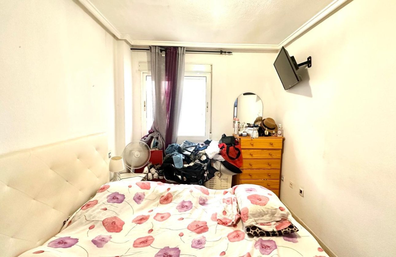 Herverkoop - Appartement -
Torrevieja - Estacion De Autobuses