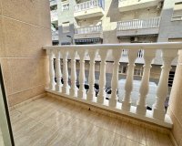 Herverkoop - Appartement -
Torrevieja - Estacion De Autobuses