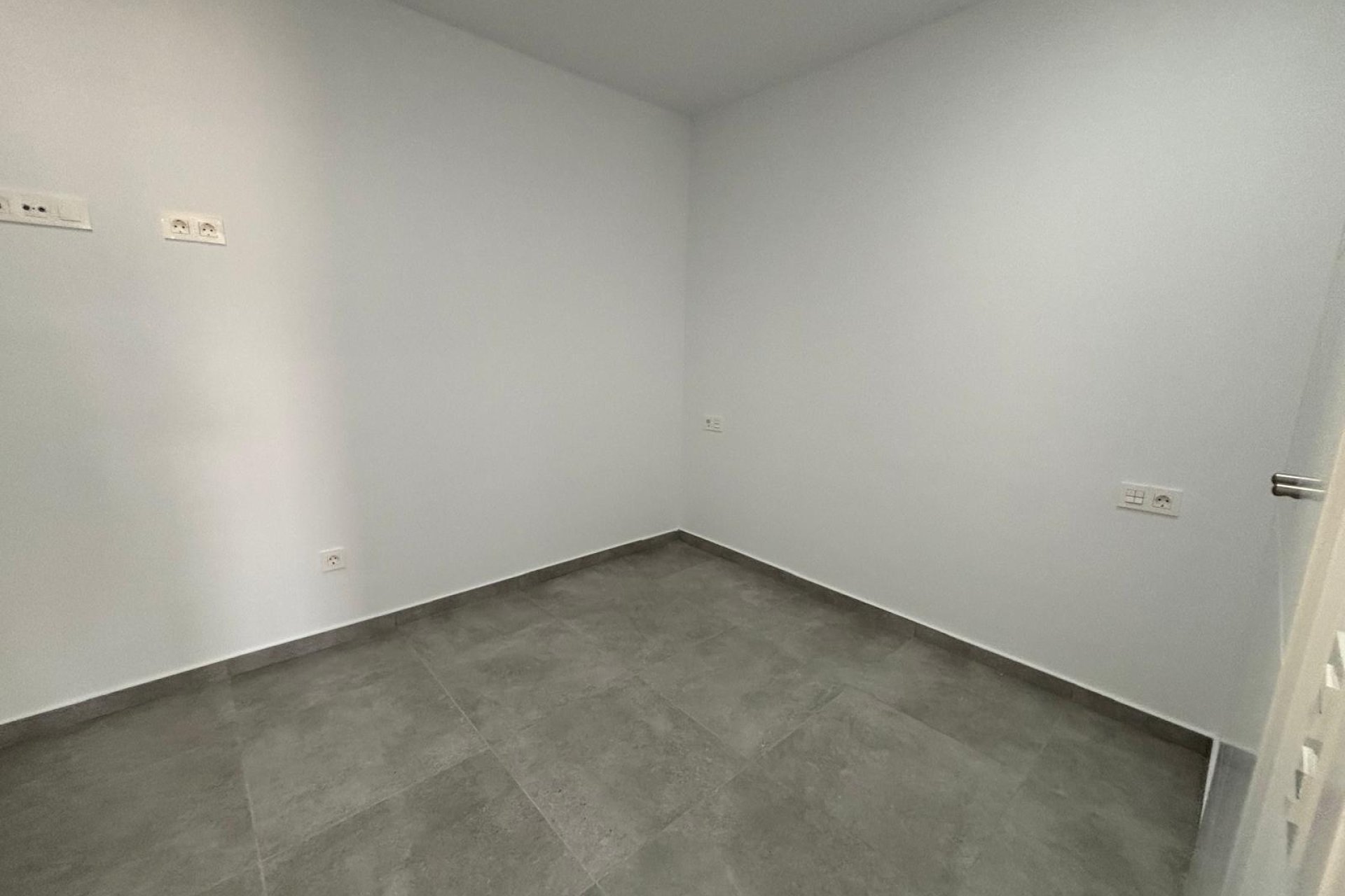 Herverkoop - Appartement -
Torrevieja - Estacion De Autobuses